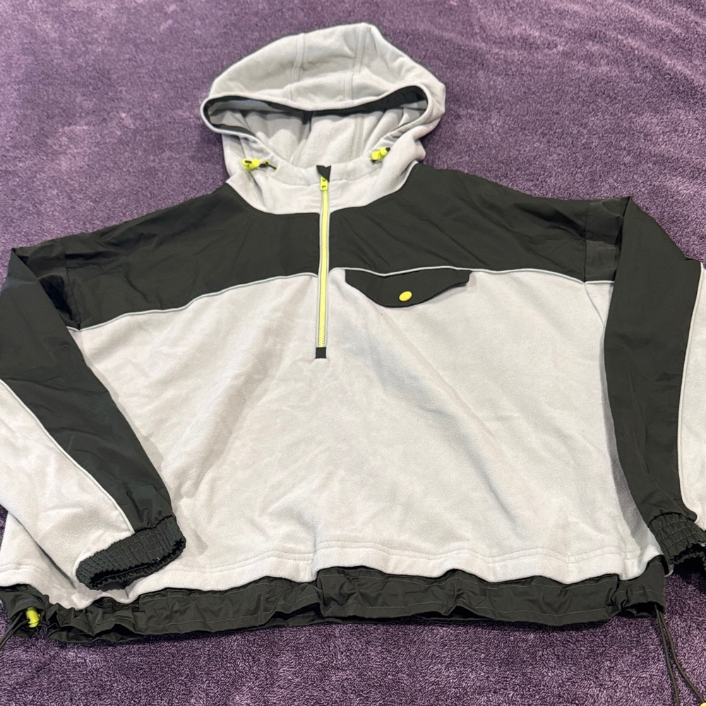 Athleta Light & dark Green